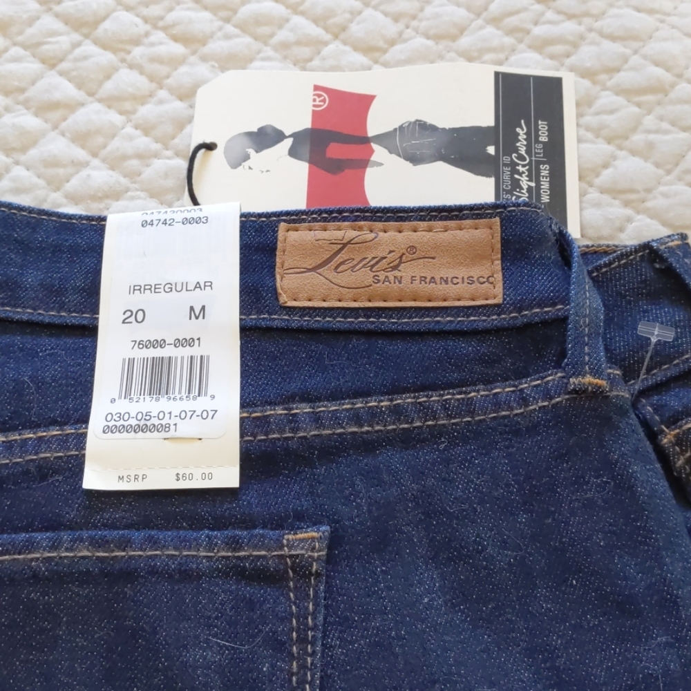 Levi's women's bootcut jeans 20M NWT